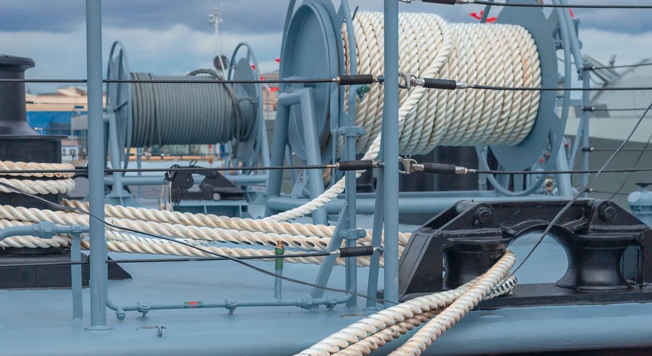Phillystran maritime ropes for US navy and coastguard